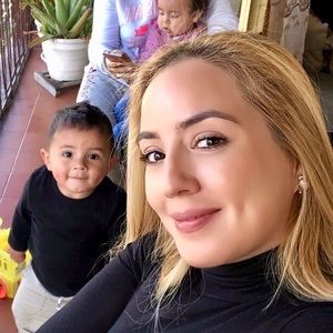 Meet your Posher, Kelly